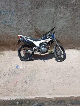 جهان همتا‏، فلات CRF200‏ - تصویر 2