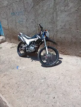جهان همتا‏، فلات CRF200‏ - تصویر 3