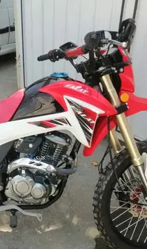 جهان همتا‏، فلات CRF200‏ - تصویر 4