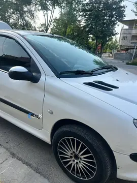 پژو‏، 206 SD‏، V8‏
