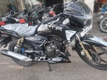 تی وی اس‏، آپاچی 180‏