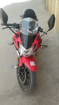 کویر موتور‏، مگلی 200‏ - تصویر 1