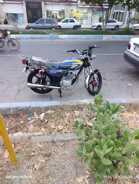 هوندا‏، CD 200‏