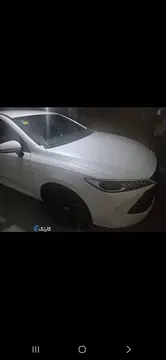 بی وای دی‏، چین Qin پلاس