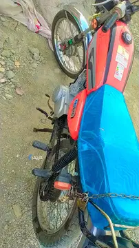 هوندا‏، CG 125‏ - تصویر 4