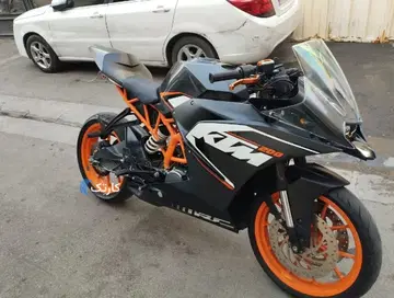 کی تی ام‏، RC200‏