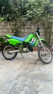 کاوازاکی‏، KDX 200‏ - تصویر 2