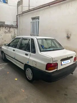 پراید‏، صندوق دار‏
