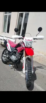 روان سیکلت‏، تریل 200‏