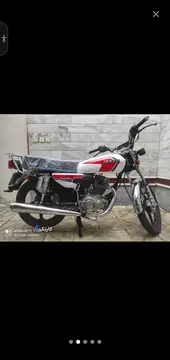 سنین خودرو ‏، 200‏
