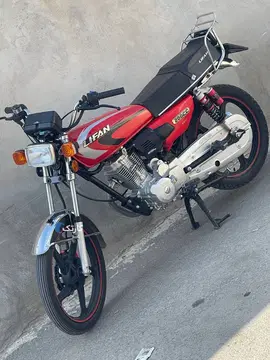 هوندا‏، CD 200‏