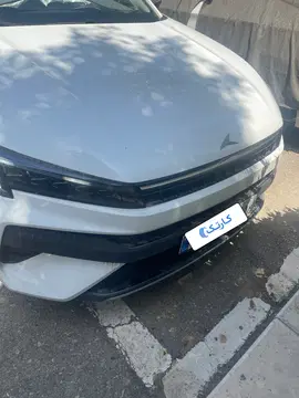 کی ام سی‏، J7‏ - تصویر 2