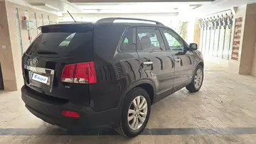 کیا‏، سورنتو‏، 6 سیلندر‏ - تصویر 2