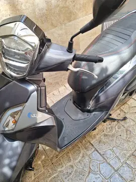 اس وای ام‏، لاکی 200‏ - تصویر 4