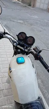 سوزوکی‏، GS 125‏ - تصویر 6