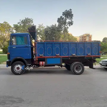 خاور ۸۱۳..