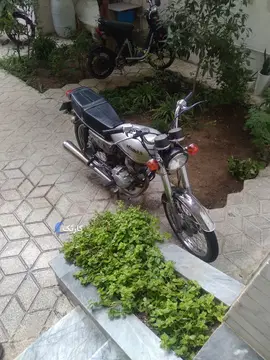 هوندا سی جی ۱۲۵