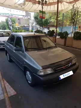 پراید‏، صندوق دار‏
