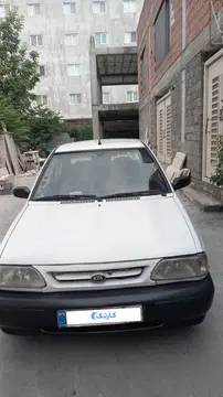 پراید‏، صندوق دار‏