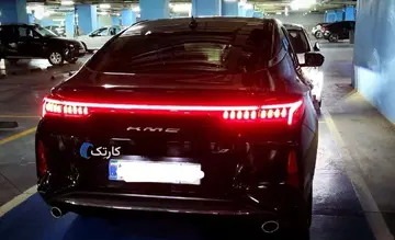 کی ام سی‏، J7‏