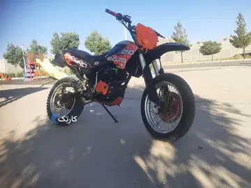 جهان همتا‏، فلات CRF200‏ - تصویر 3