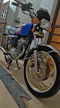 نیکتاز‏، 200 CDI‏ - تصویر 2