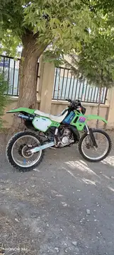 کاوازاکی‏، KDX 200‏ - تصویر 1