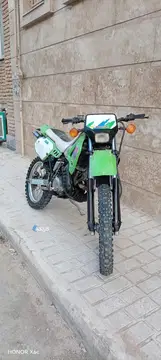 کاوازاکی‏، KDX 200‏ - تصویر 4