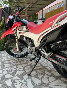 جهان همتا‏، فلات CRF200‏ - تصویر 1