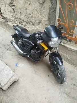 تی وی اس‏، آپاچی 180‏