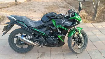مگلی‏، 200R‏ - تصویر 1
