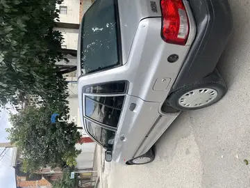 پراید‏، صندوق دار‏ - تصویر 1