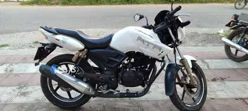تی وی اس‏، آپاچی 180‏