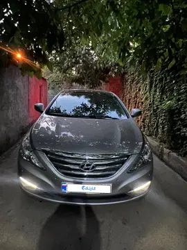 هیوندای‏، سوناتا‏، چهار سیلندر اتوماتیک‏ - تصویر 1
