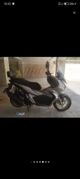 هوندا‏، ADV 160‏ - تصویر 2