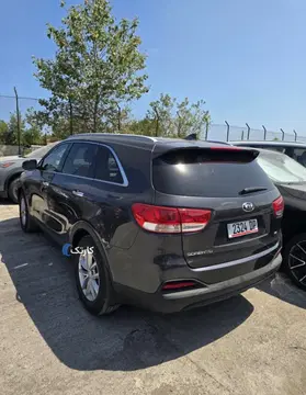 کیا‏، سورنتو‏، 4 سیلندر GT لاین‏ - تصویر 3