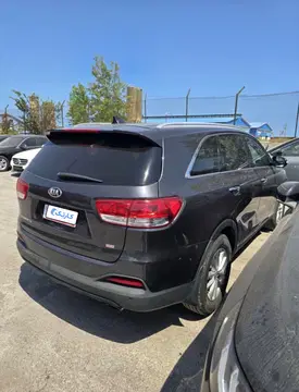 کیا‏، سورنتو‏، 4 سیلندر GT لاین‏ - تصویر 2