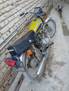 هوندا‏، CG 125‏ - تصویر 2