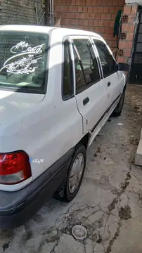 پراید‏، صندوق دار‏