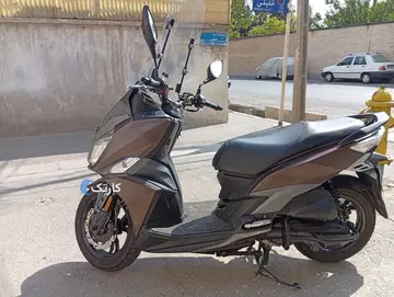 اس وای ام‏، گلکسی J 200‏ - تصویر 2