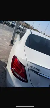 بنز‏، کلاس E‏، E300‏ - تصویر 2