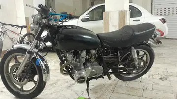 سوزوکی‏، GS 550‏ - تصویر 3