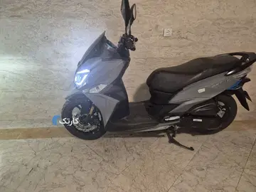 اس وای ام‏، گلکسی J 200‏