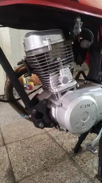 هوندا‏، CG 125‏ - تصویر 4
