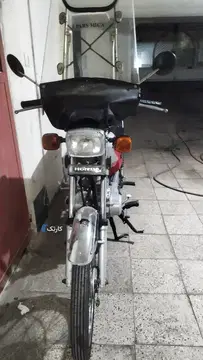 هوندا‏، CG 125‏ - تصویر 1