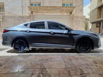 کی ام سی‏، J7‏ - تصویر 4