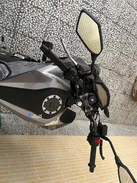 اس وای ام‏، گلکسی NA 180‏ - تصویر 5