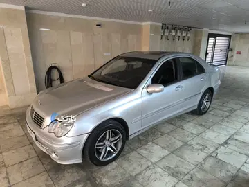 بنز‏، کلاس C‏، C230‏ - تصویر 2