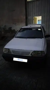 پراید‏، صندوق دار‏
