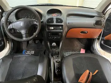 پژو ۲۰۶ تیپ ۳ (کابین تیپ ۵) مدل ۸۴ - بی‌رنگ - تصویر 1
